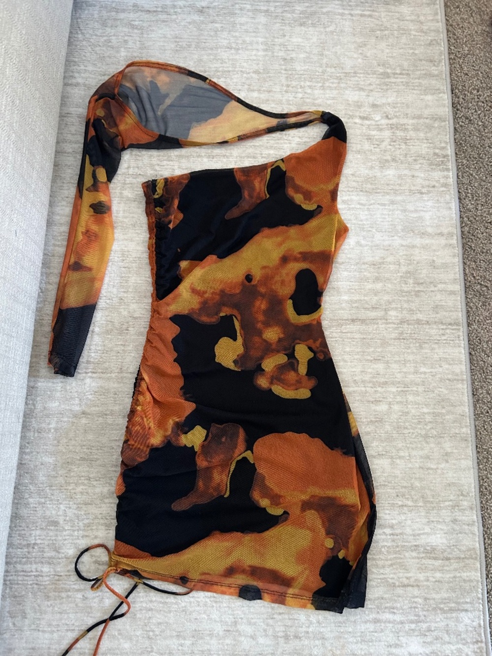 Mini dress - Picture 1 of 1
